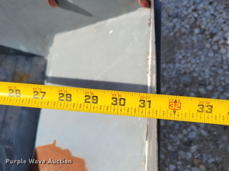 image for item DM2436 Cardinal BC10  conveyor