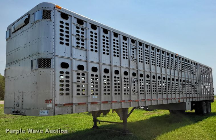 image for item DM2440 1996 Wilson PSAL-303P  livestock trailer