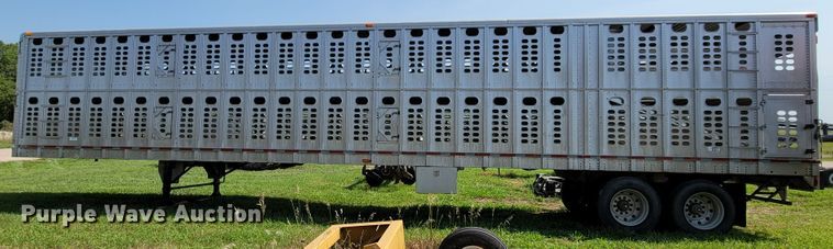 image for item DM2440 1996 Wilson PSAL-303P  livestock trailer