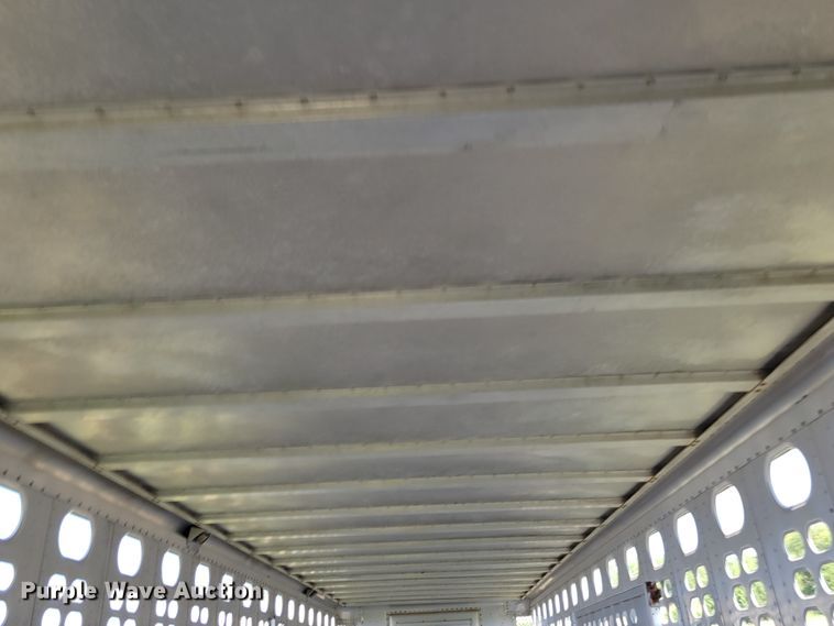 image for item DM2440 1996 Wilson PSAL-303P  livestock trailer