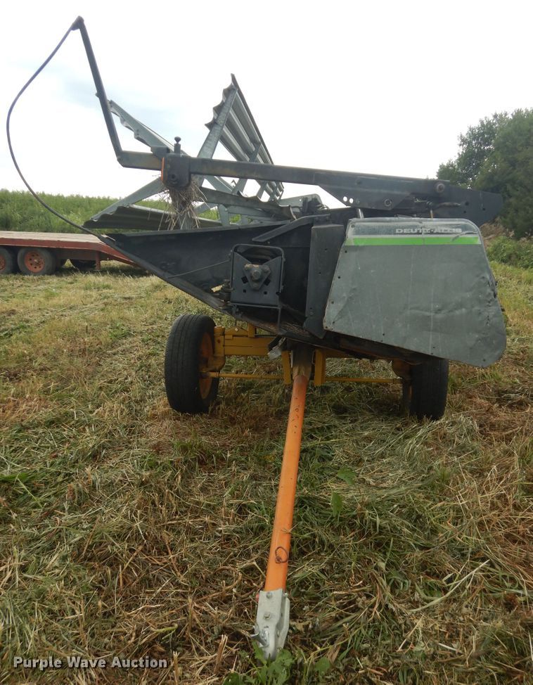 image for item DN1713 Deutz Allis  rigid head