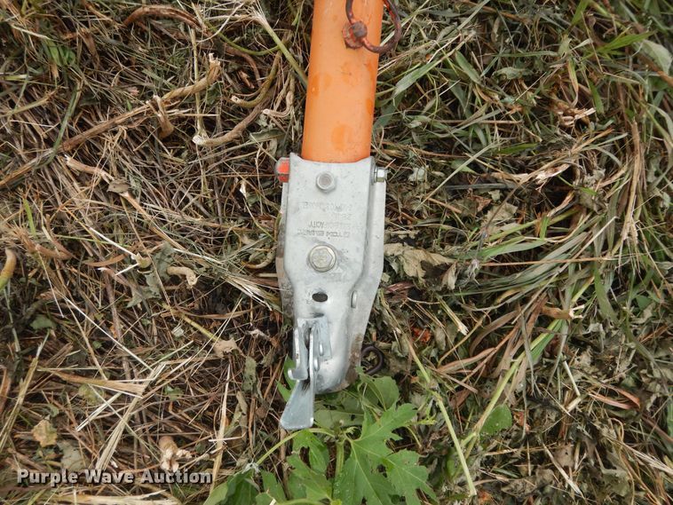 image for item DN1713 Deutz Allis  rigid head