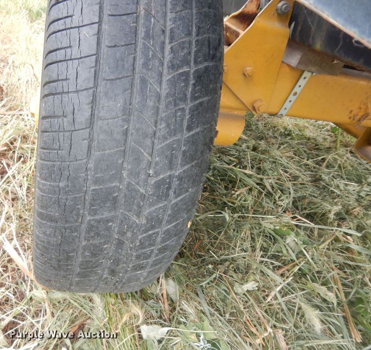 image for item DN1713 Deutz Allis  rigid head