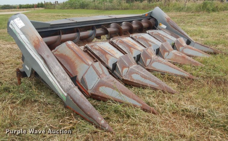 image for item DN1720 Allis Chalmers  corn head