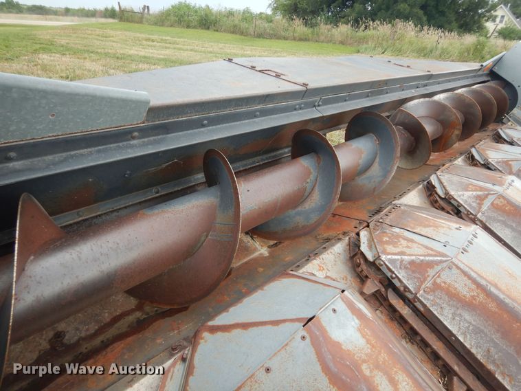 image for item DN1720 Allis Chalmers  corn head