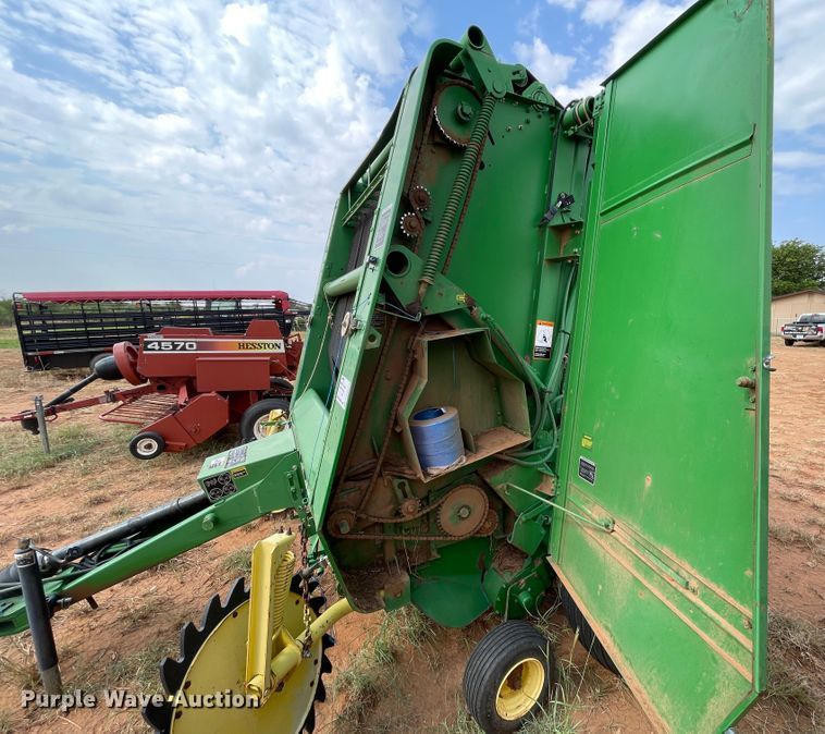 image for item DN5079 1995 John Deere 535  round baler