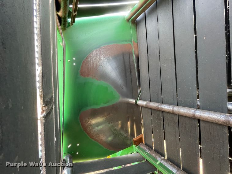 image for item DN5079 1995 John Deere 535  round baler