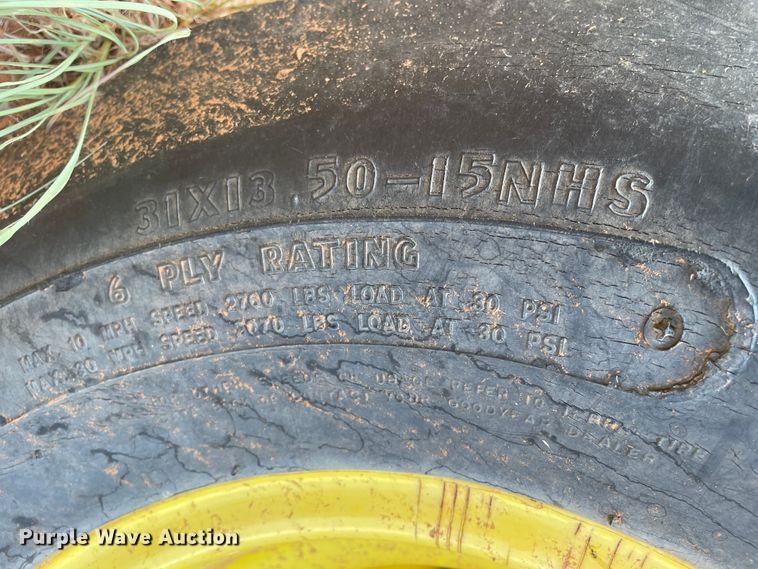 image for item DN5079 1995 John Deere 535  round baler