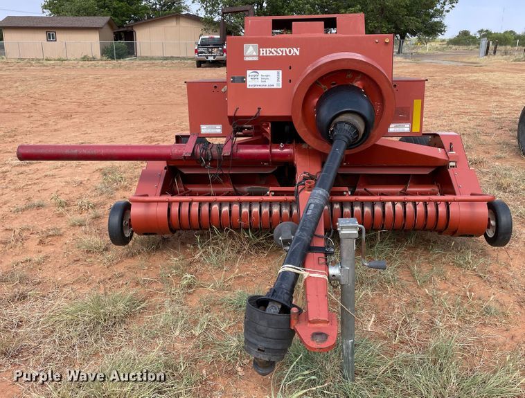 image for item DN5080 2004 Hesston 4570  small square baler