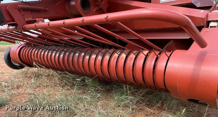 image for item DN5080 2004 Hesston 4570  small square baler
