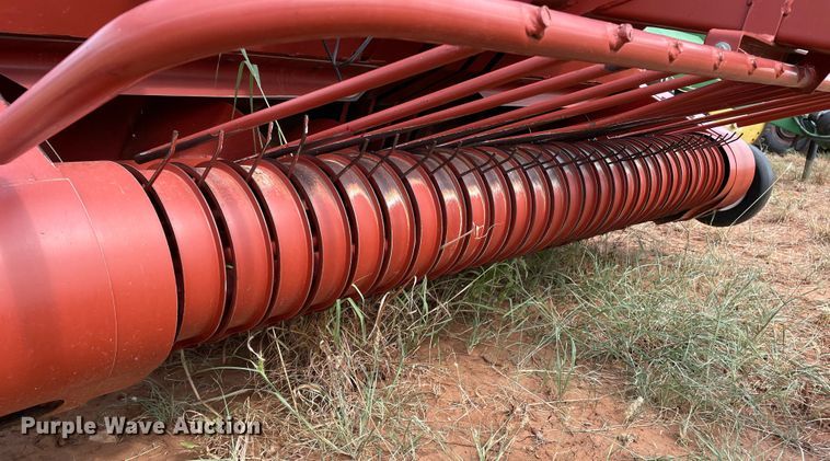 image for item DN5080 2004 Hesston 4570  small square baler