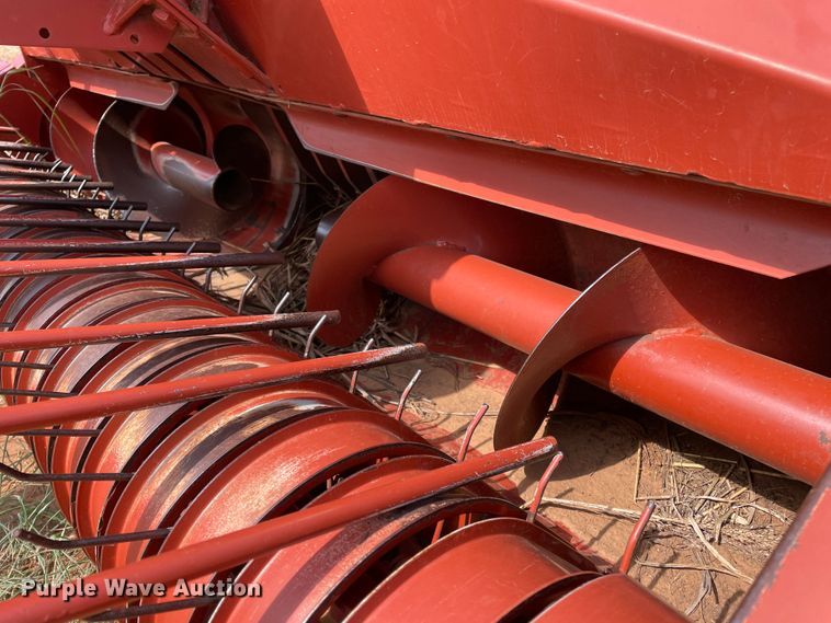 image for item DN5080 2004 Hesston 4570  small square baler