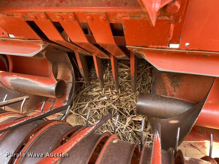 image for item DN5080 2004 Hesston 4570  small square baler