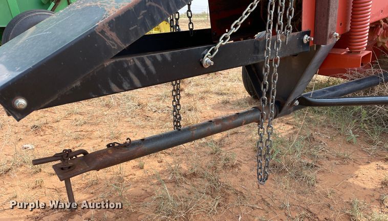 image for item DN5080 2004 Hesston 4570  small square baler