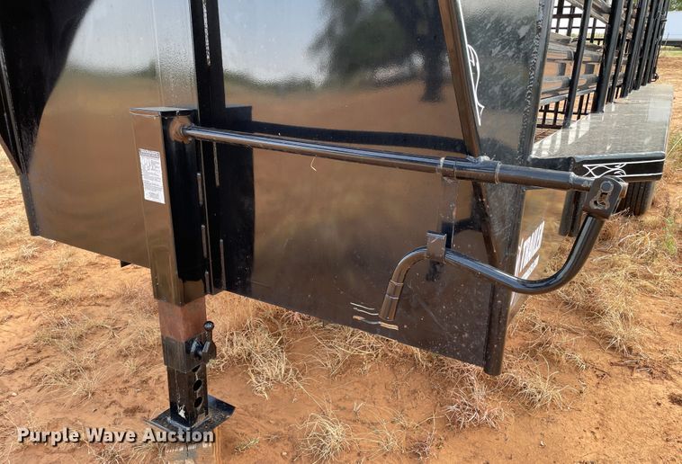 image for item DN5081 2013 W-W Roustabout  livestock trailer