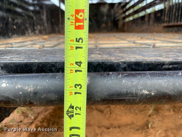 image for item DN5081 2013 W-W Roustabout  livestock trailer