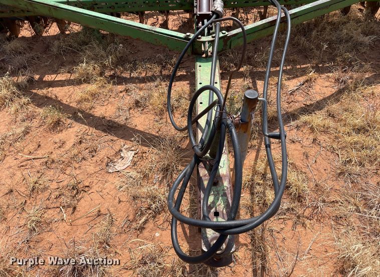 image for item DN5084 John Deere 8200  grain drill