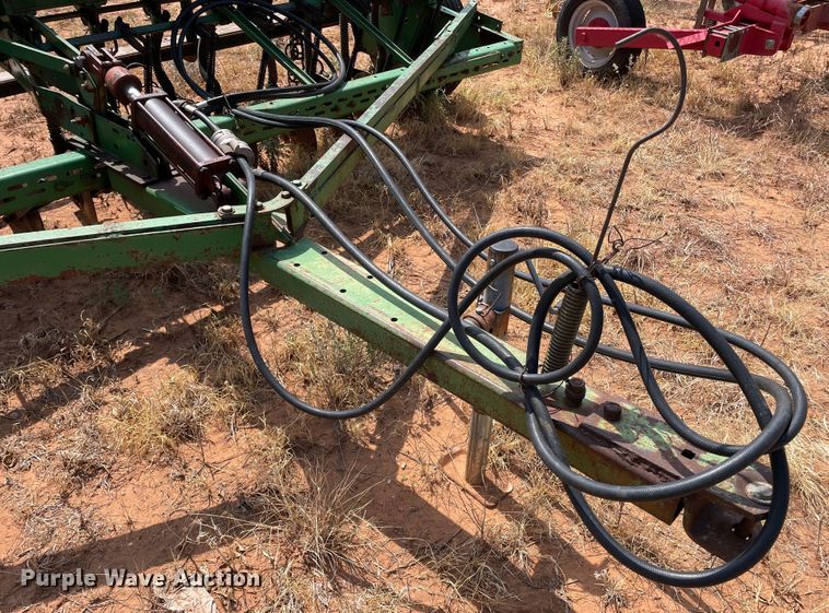 image for item DN5084 John Deere 8200  grain drill