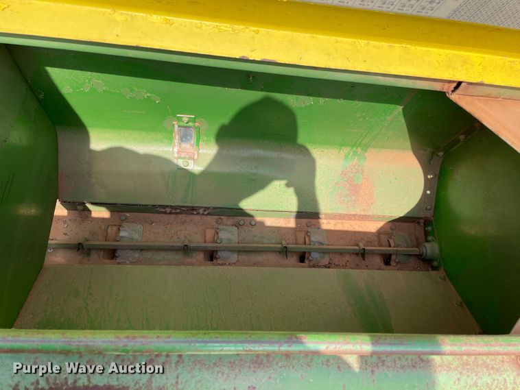 image for item DN5084 John Deere 8200  grain drill