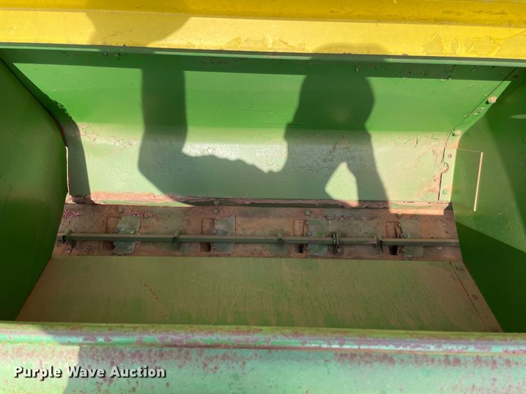 image for item DN5084 John Deere 8200  grain drill