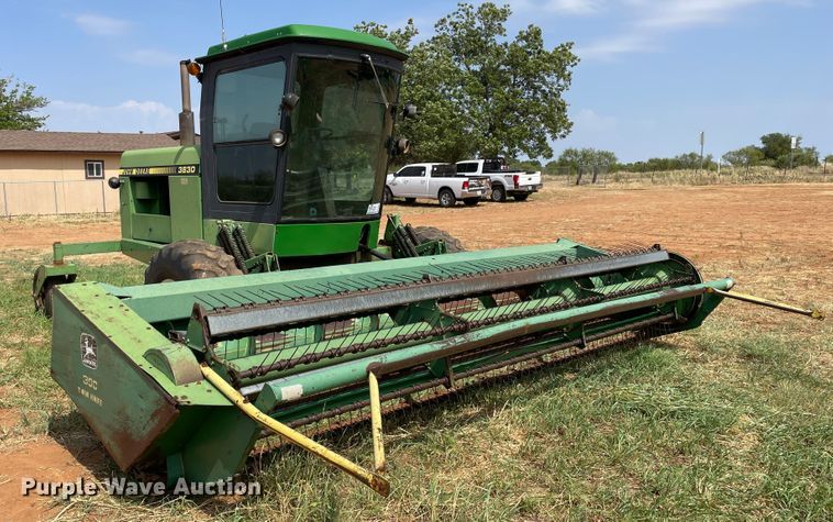 image for item DN5085 1985 John Deere 3830  windrower