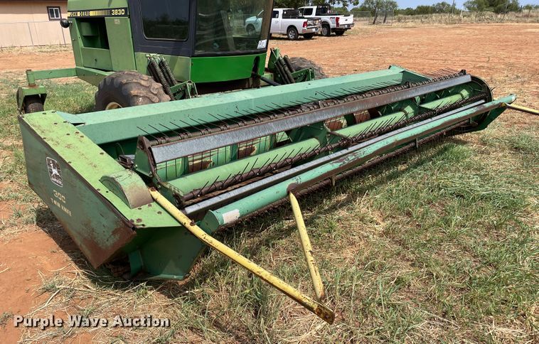 image for item DN5085 1985 John Deere 3830  windrower