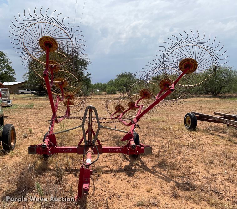image for item DN5087 Tonutti RCS10  hay rake