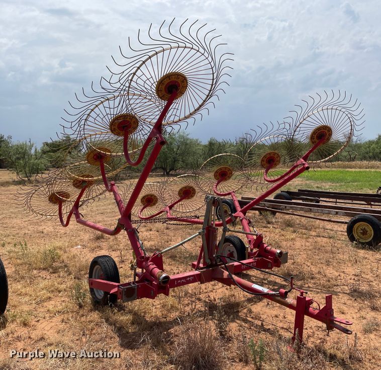 image for item DN5087 Tonutti RCS10  hay rake