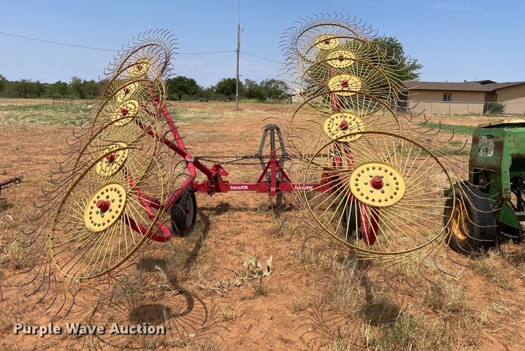 image for item DN5087 Tonutti RCS10  hay rake