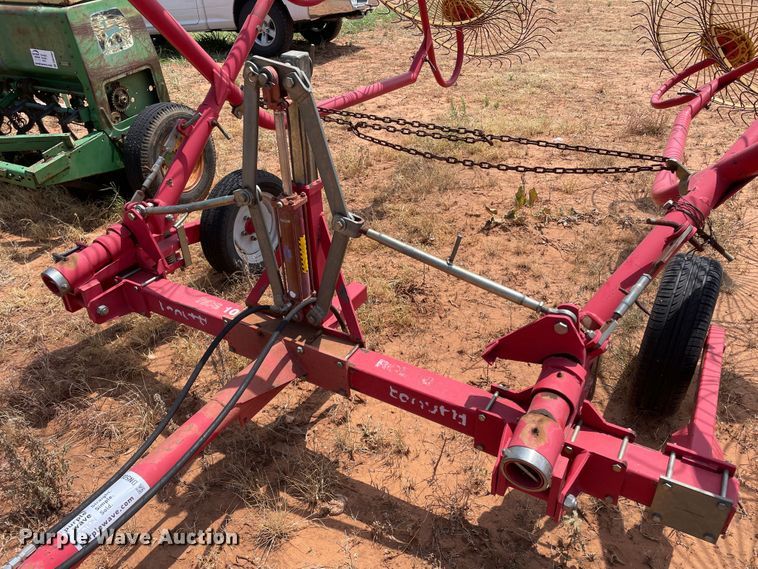 image for item DN5087 Tonutti RCS10  hay rake