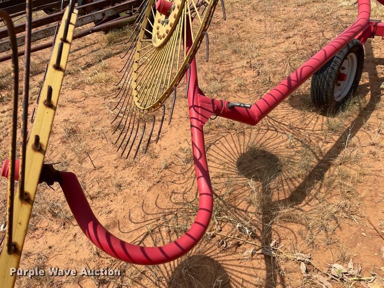 image for item DN5087 Tonutti RCS10  hay rake