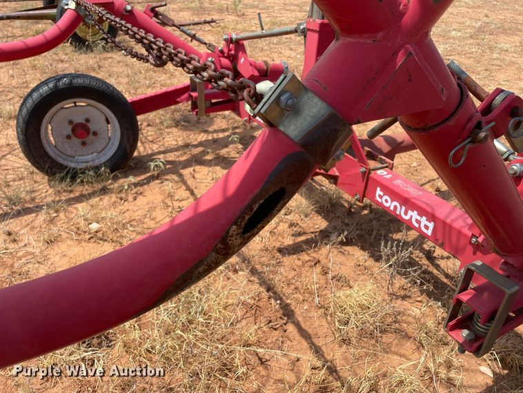 image for item DN5087 Tonutti RCS10  hay rake