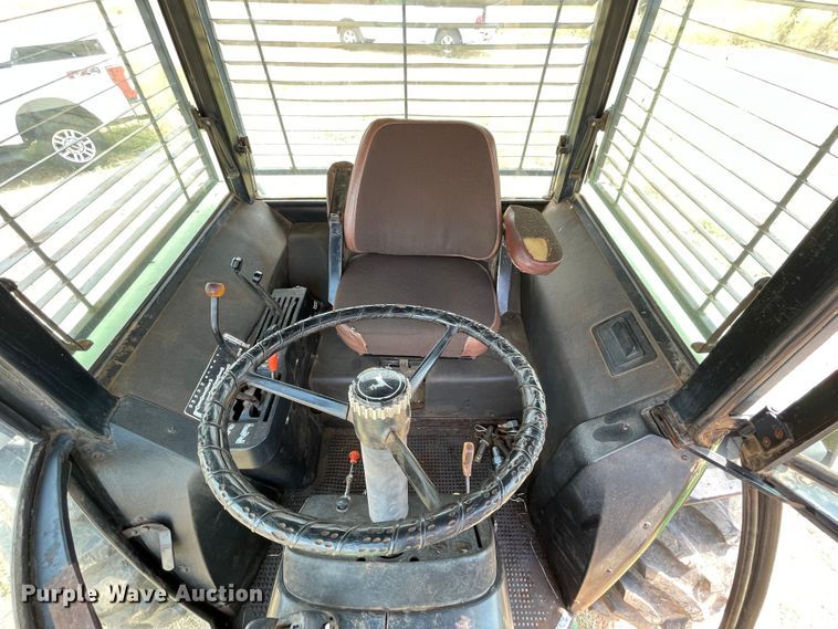 image for item DN5091 1973 John Deere 4430  tractor