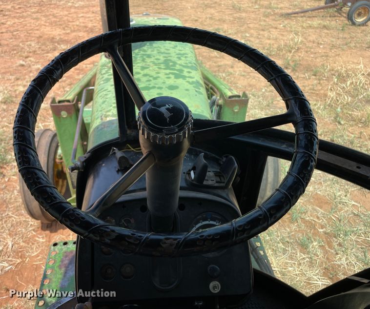 image for item DN5091 1973 John Deere 4430  tractor