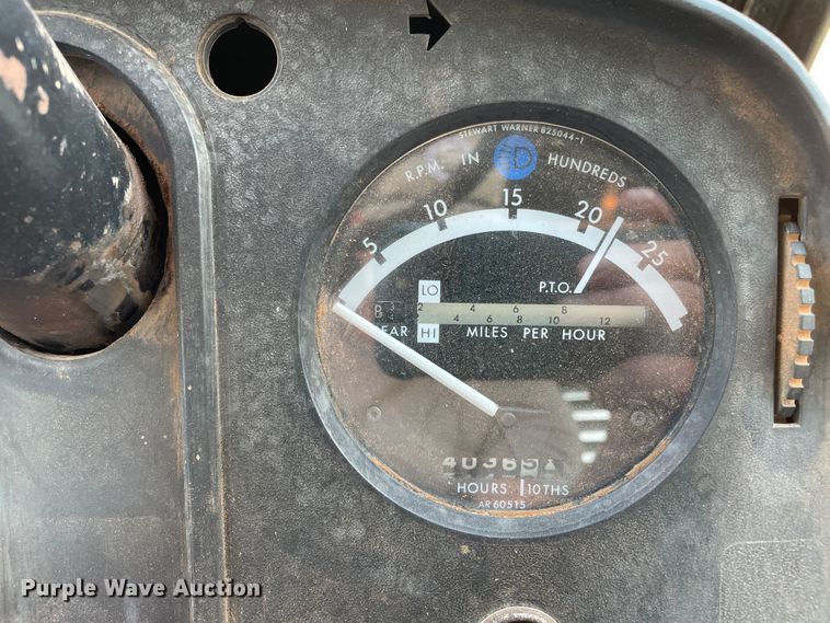 image for item DN5091 1973 John Deere 4430  tractor