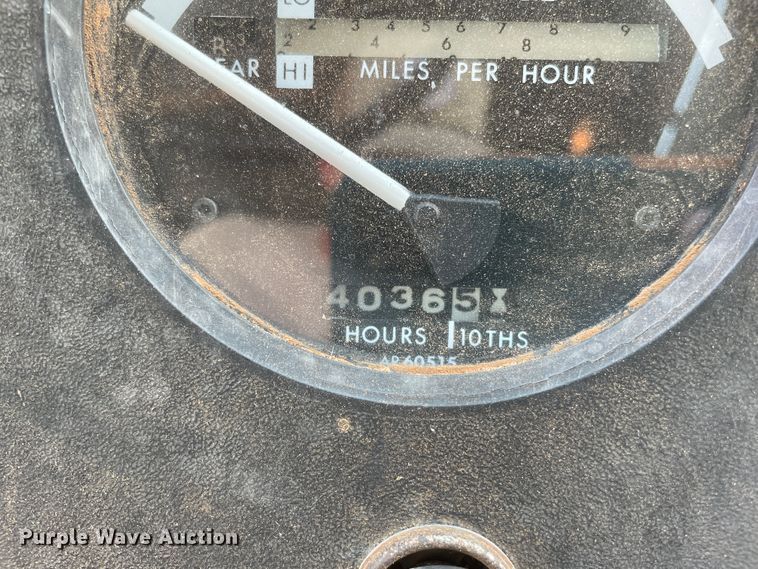 image for item DN5091 1973 John Deere 4430  tractor