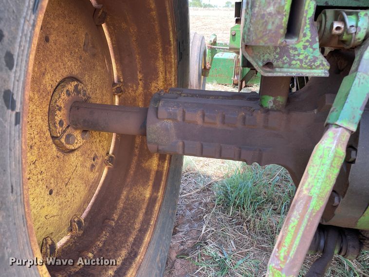 image for item DN5091 1973 John Deere 4430  tractor