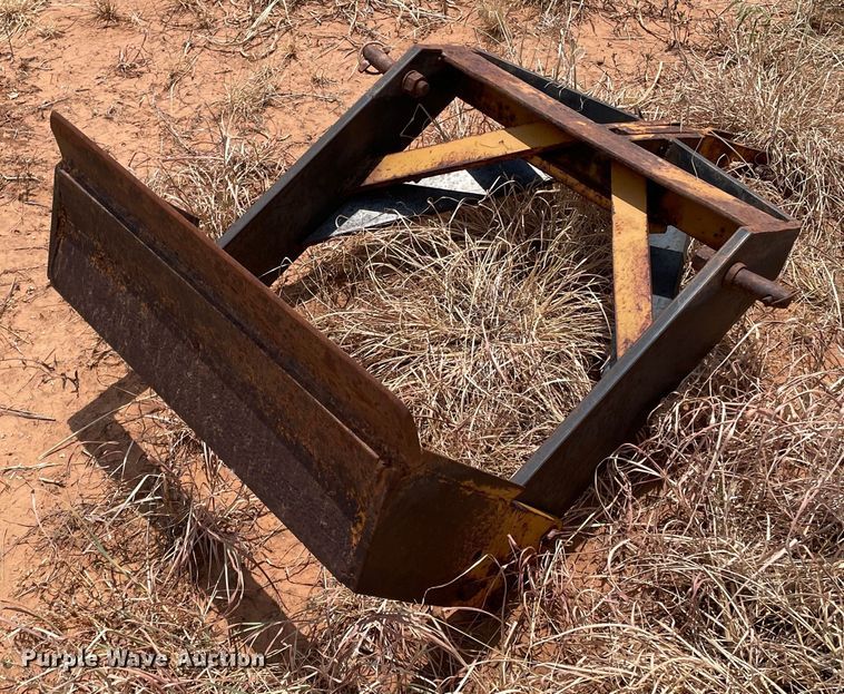 image for item DN5093 Shop built  dirt scoop