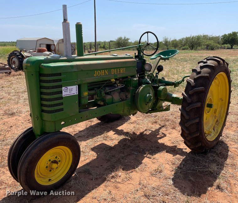 image for item DN5096 John Deere B  tractor