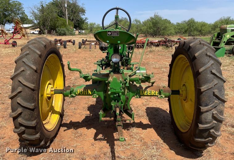 image for item DN5096 John Deere B  tractor