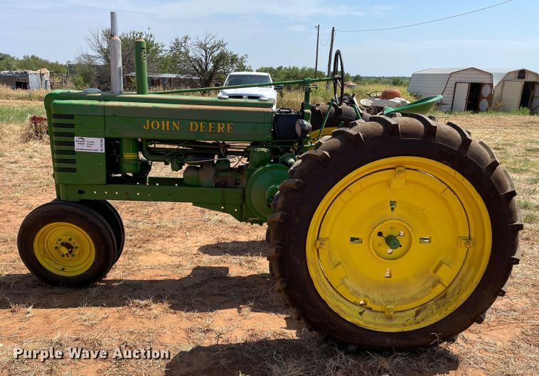 image for item DN5096 John Deere B  tractor