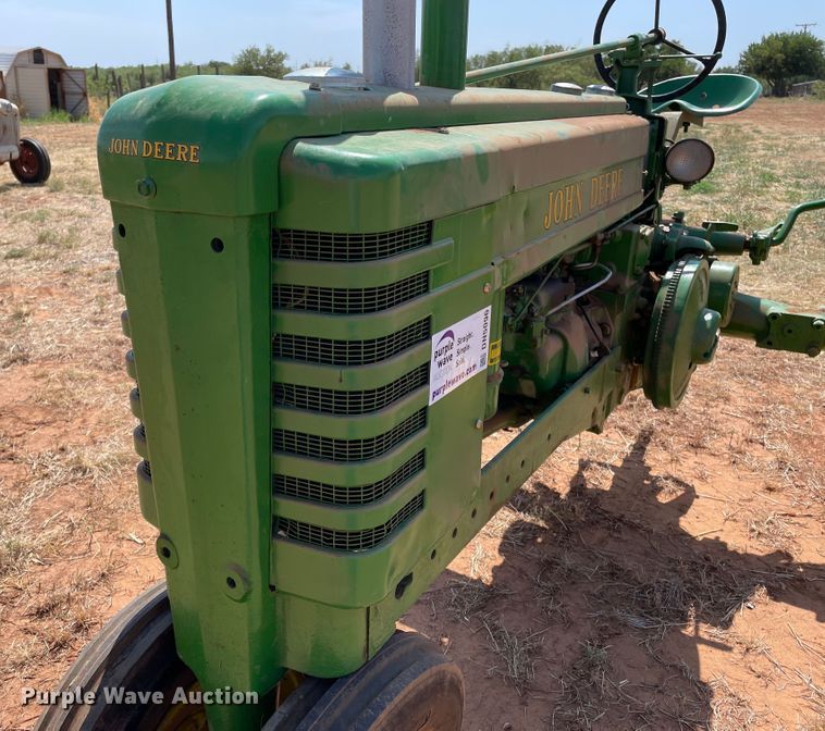 image for item DN5096 John Deere B  tractor