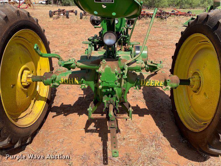 image for item DN5096 John Deere B  tractor