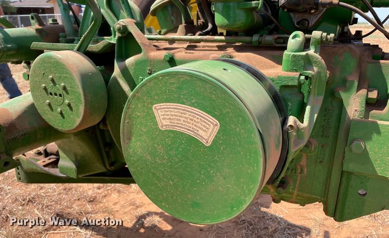 image for item DN5096 John Deere B  tractor