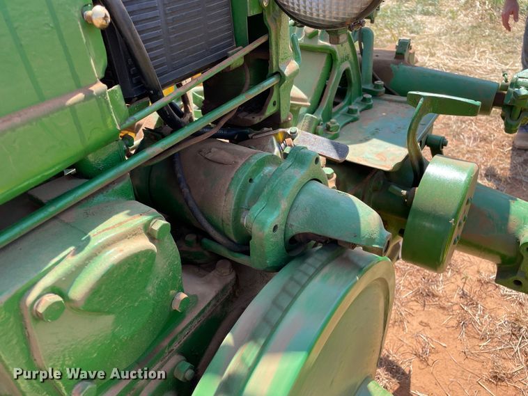 image for item DN5096 John Deere B  tractor