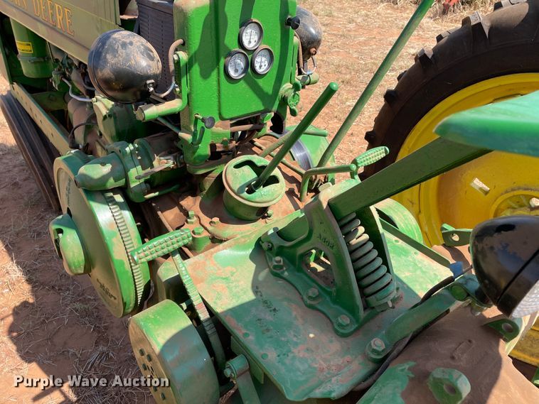 image for item DN5096 John Deere B  tractor