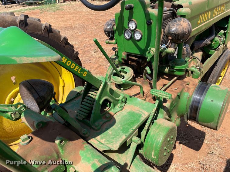 image for item DN5096 John Deere B  tractor