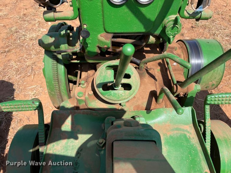 image for item DN5096 John Deere B  tractor