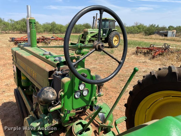image for item DN5096 John Deere B  tractor