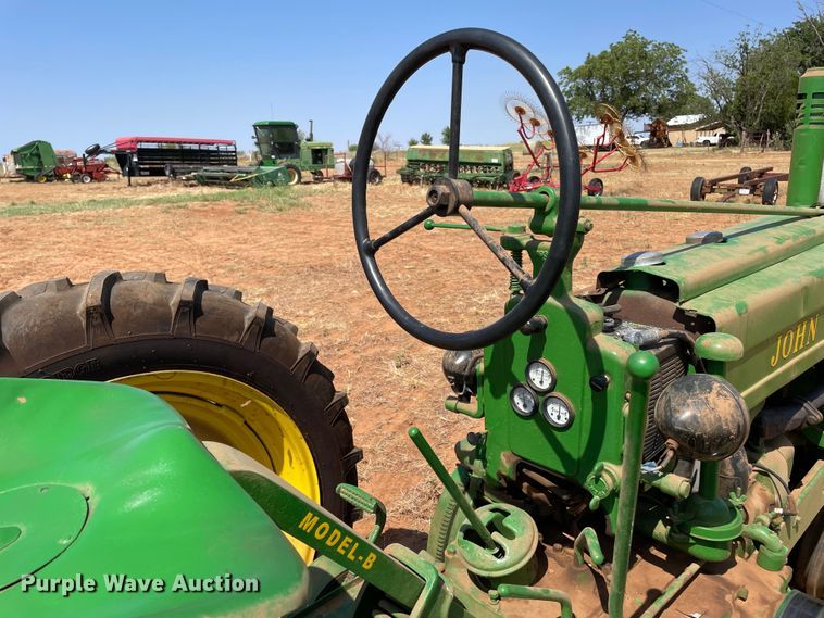 image for item DN5096 John Deere B  tractor